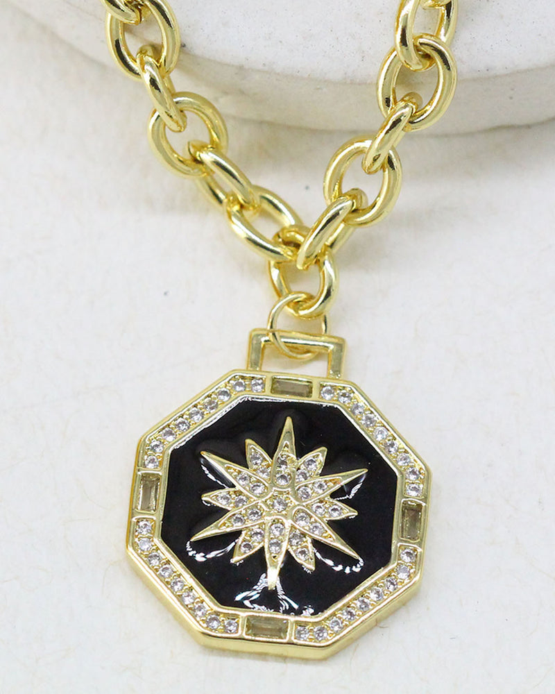 Collar Medalla Negra Sol