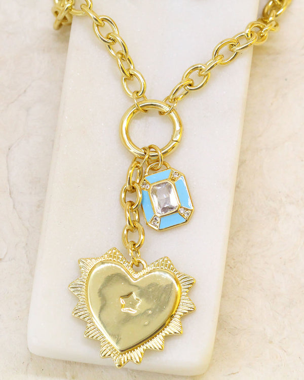 Collar con dije de corazón