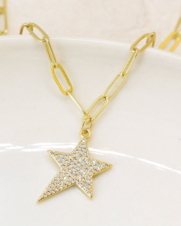 Cadena con estrella de zirconias