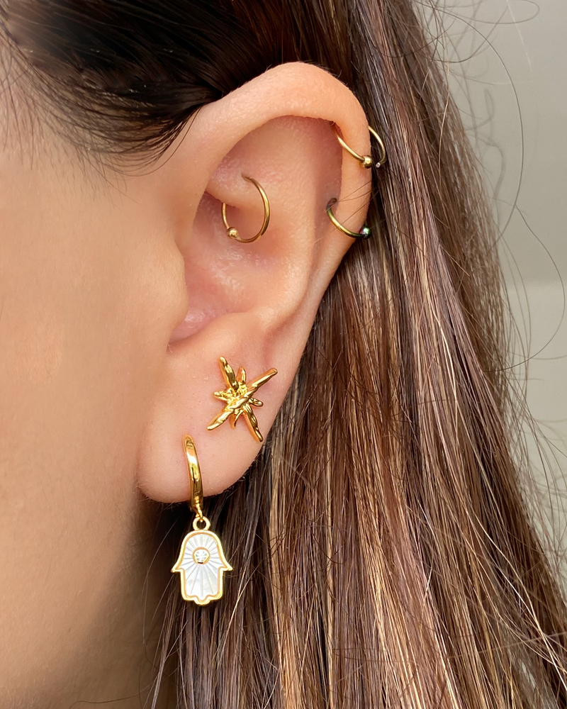 Aretes Hamsa madre perla