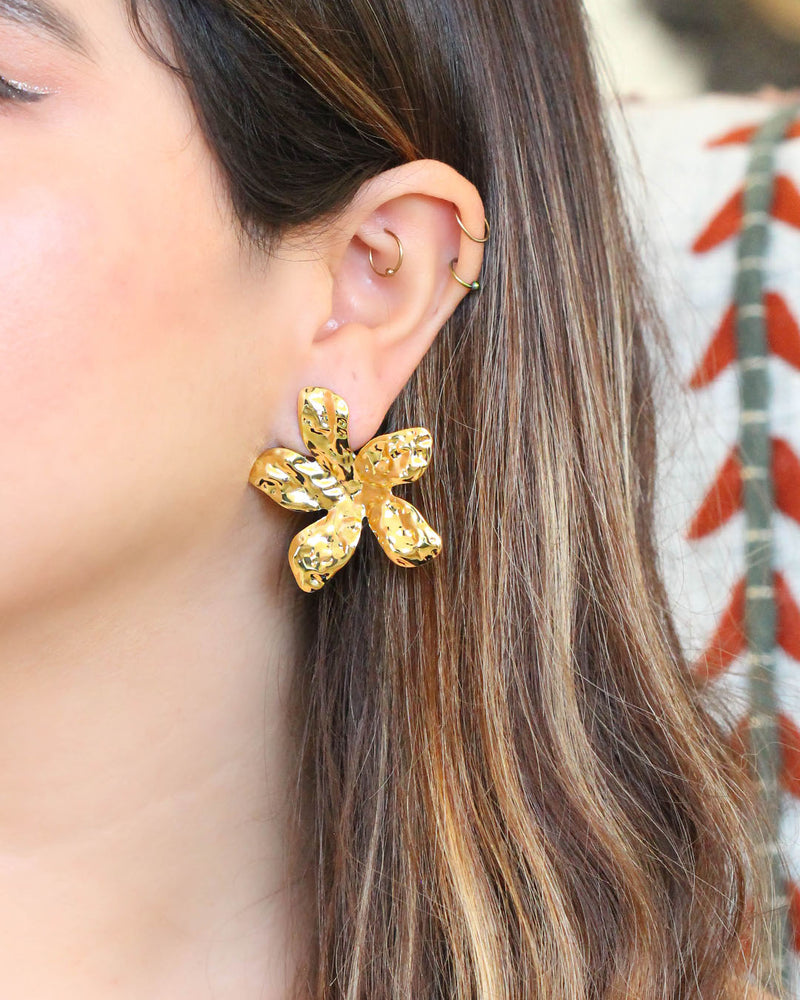 Aretes Orquidea Dorados